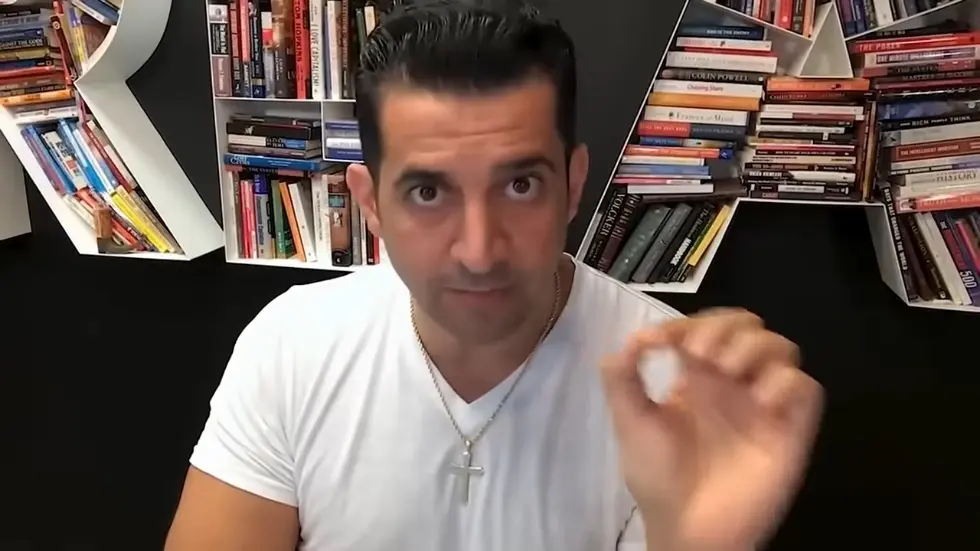 The KEY HABITS All Successful People Have To ACHIEVE ANYTHING! | Patrick Bet David & Jay Shetty 018