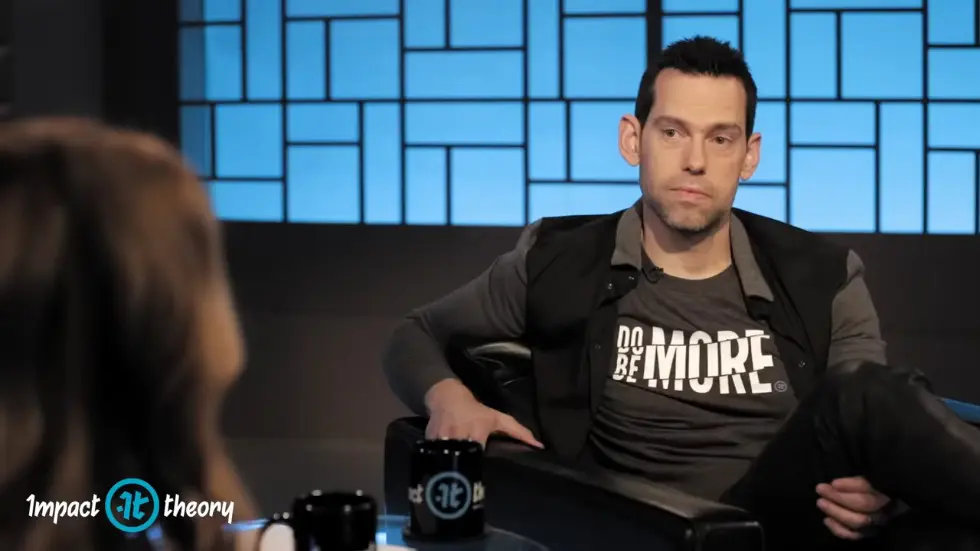 I Don&rsquo;t Care What You Think Of Me For Having A Dream | Rachel Hollis on Impact Theory 001