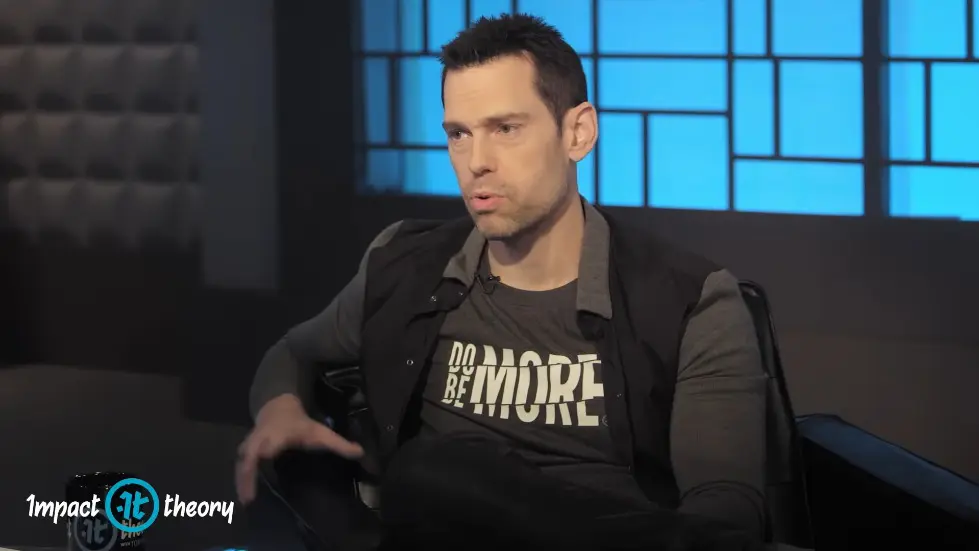 I Don&rsquo;t Care What You Think Of Me For Having A Dream | Rachel Hollis on Impact Theory 007