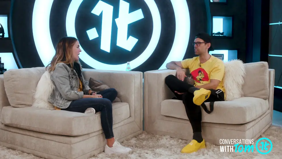 Rachel Hollis Shares Her Secrets for Reframing The Toughest Years of Your Life 005