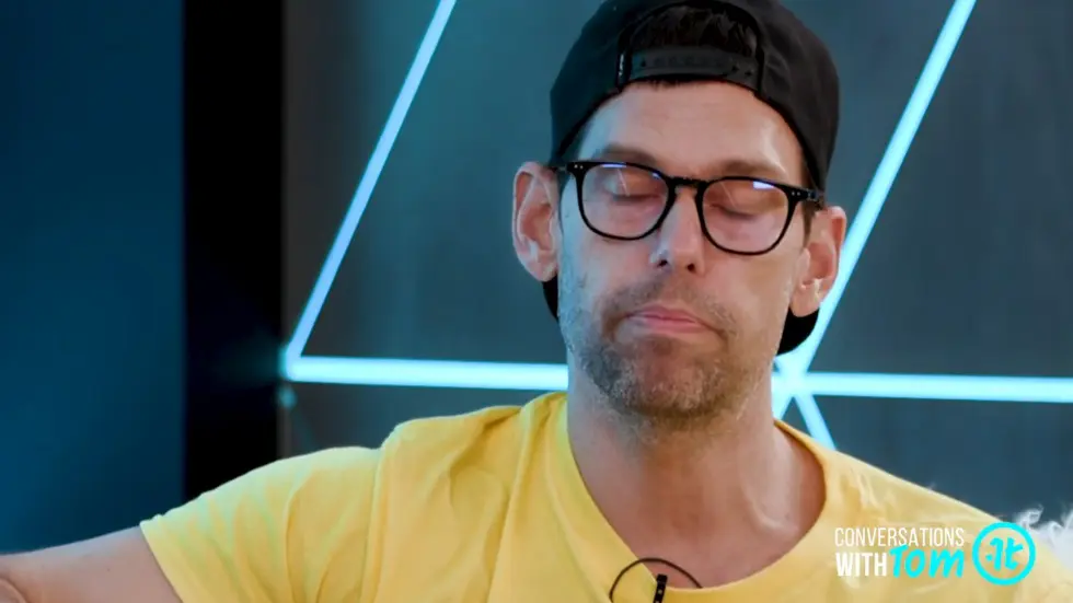 Rachel Hollis Shares Her Secrets for Reframing The Toughest Years of Your Life 009