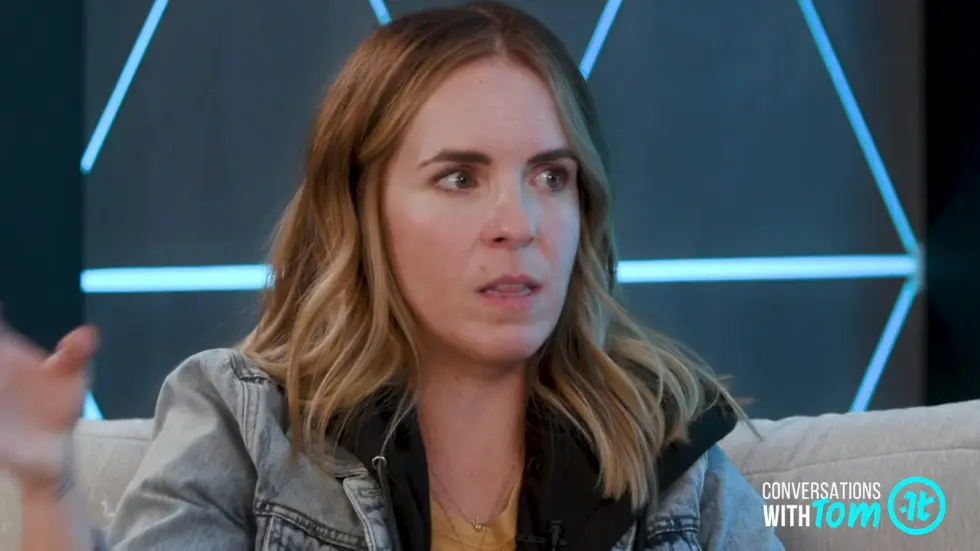 Rachel Hollis Shares Her Secrets for Reframing The Toughest Years of Your Life 014