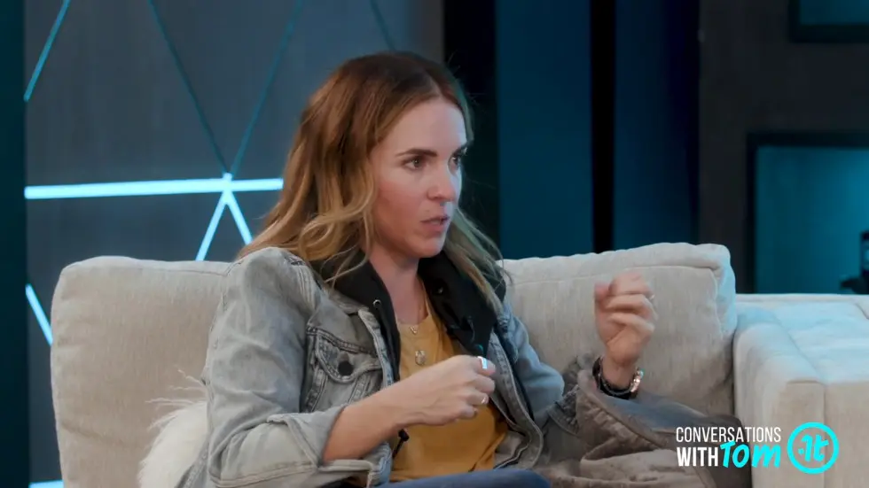 Rachel Hollis Shares Her Secrets for Reframing The Toughest Years of Your Life 065