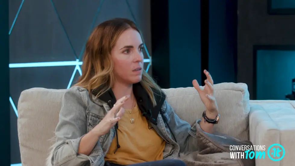 Rachel Hollis Shares Her Secrets for Reframing The Toughest Years of Your Life 066