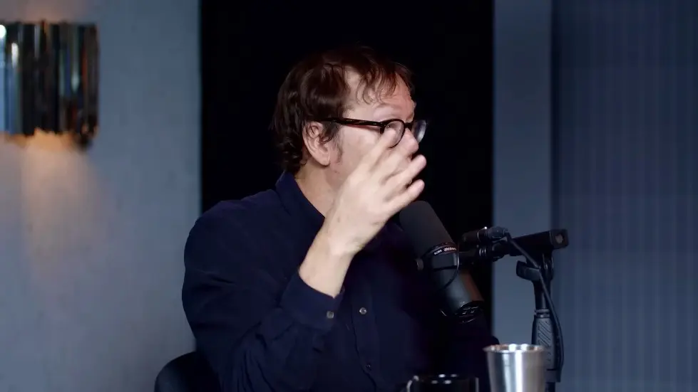 Robert Greene: How To Seduce Anyone, Build Confidence & Become Powerful | E232 013