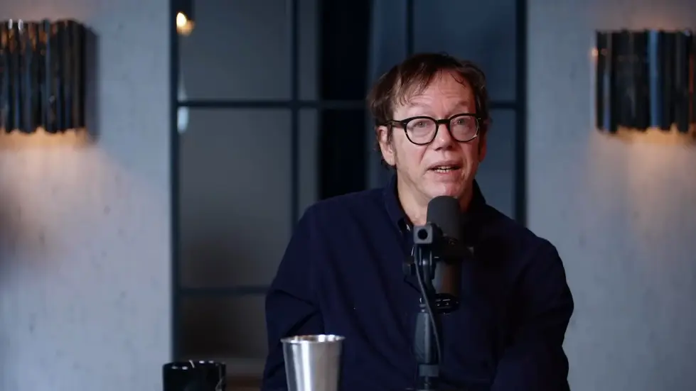 Robert Greene: How To Seduce Anyone, Build Confidence & Become Powerful | E232 026