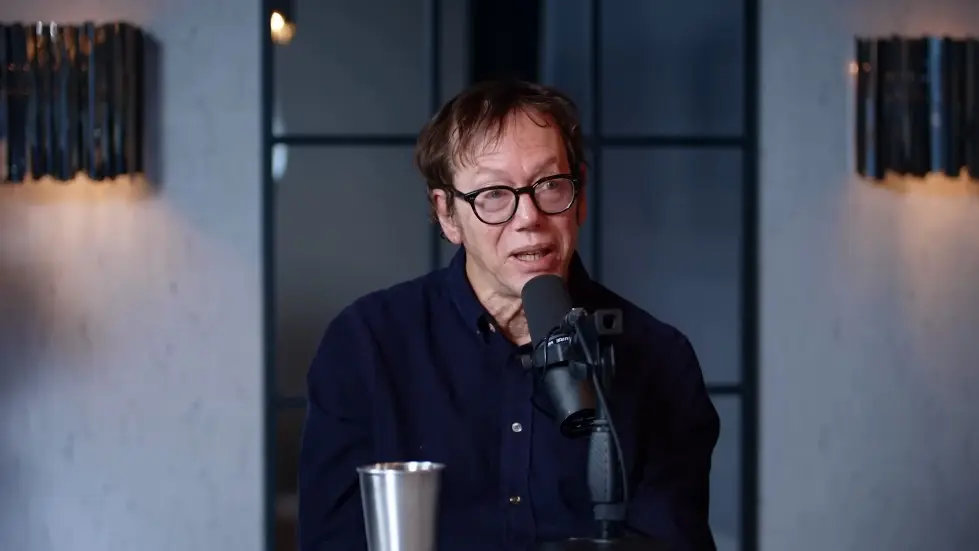 Robert Greene: How To Seduce Anyone, Build Confidence & Become Powerful | E232 057