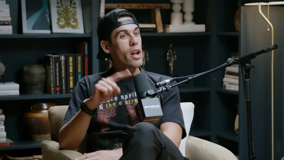 Ryan Holiday ON: How To AVOID BEING MISERABLE For The Rest of Your Life | Jay Shetty 008