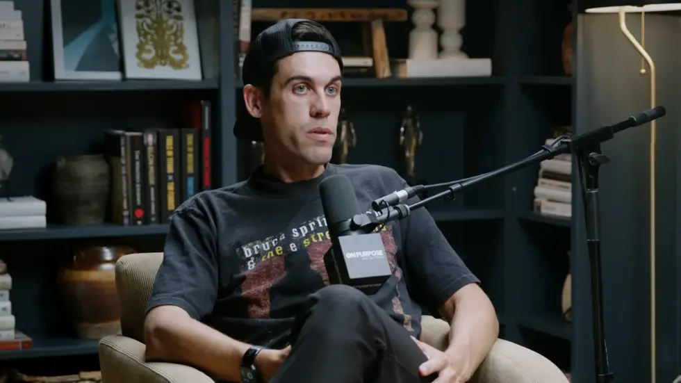 Ryan Holiday ON: How To AVOID BEING MISERABLE For The Rest of Your Life | Jay Shetty 025