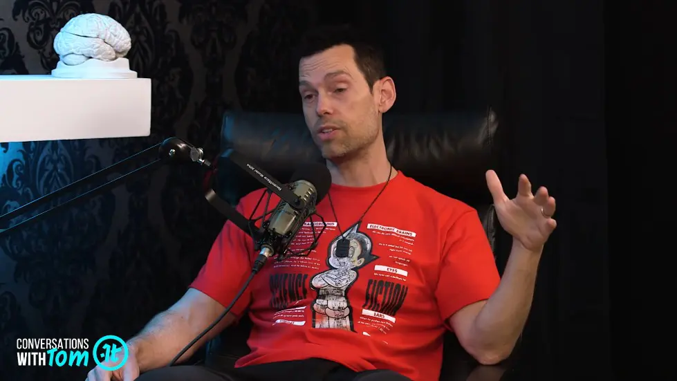 How to Use Stillness to Achieve Greatness | Ryan Holiday on Conversations with Tom 001