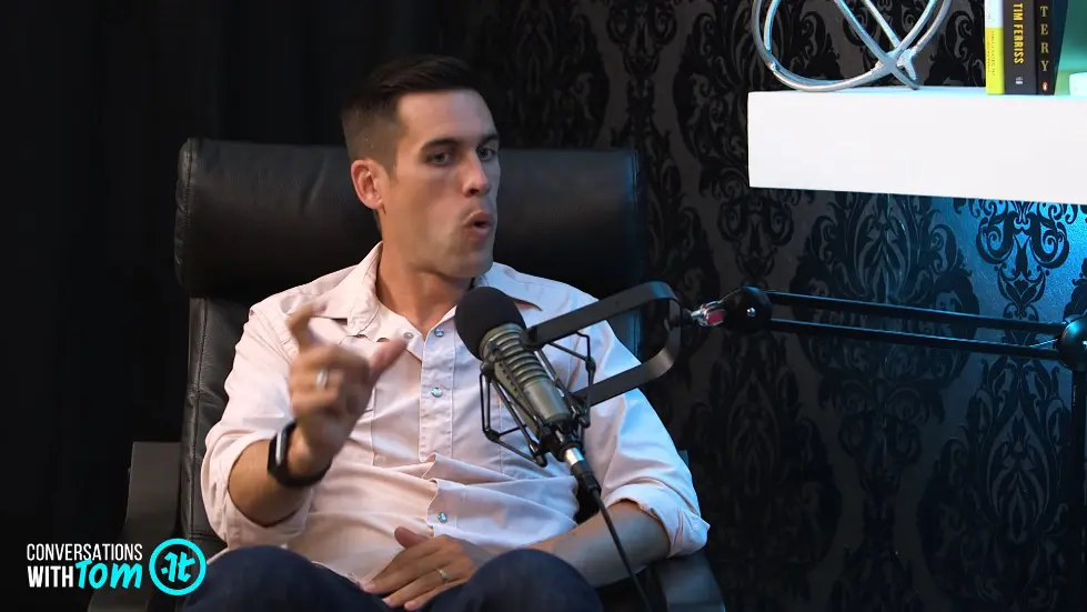 How to Use Stillness to Achieve Greatness | Ryan Holiday on Conversations with Tom 006