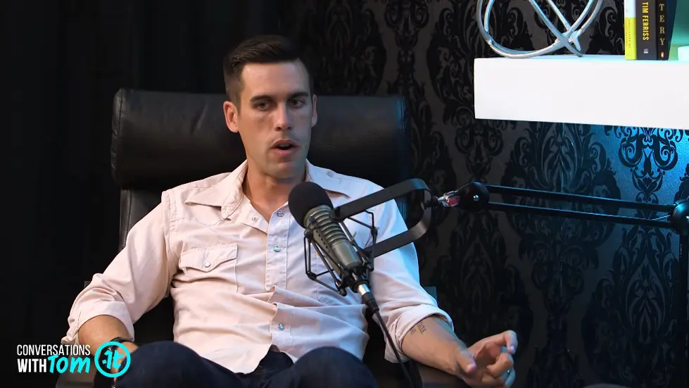 How to Use Stillness to Achieve Greatness | Ryan Holiday on Conversations with Tom 008