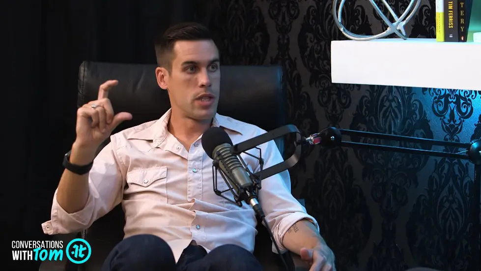 How to Use Stillness to Achieve Greatness | Ryan Holiday on Conversations with Tom 010