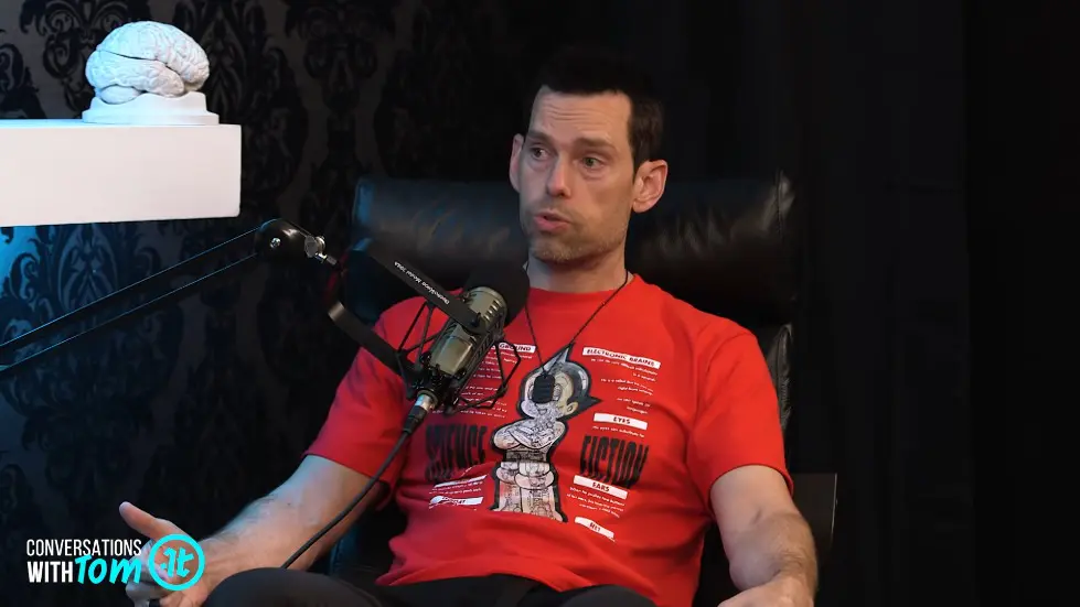 How to Use Stillness to Achieve Greatness | Ryan Holiday on Conversations with Tom 011