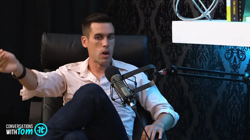 How to Use Stillness to Achieve Greatness | Ryan Holiday on Conversations with Tom 022