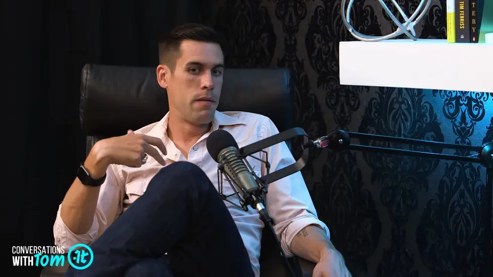 How to Use Stillness to Achieve Greatness | Ryan Holiday on Conversations with Tom 023