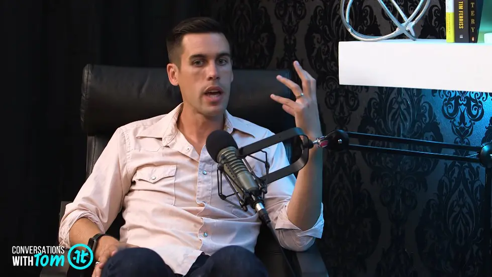 How to Use Stillness to Achieve Greatness | Ryan Holiday on Conversations with Tom 028