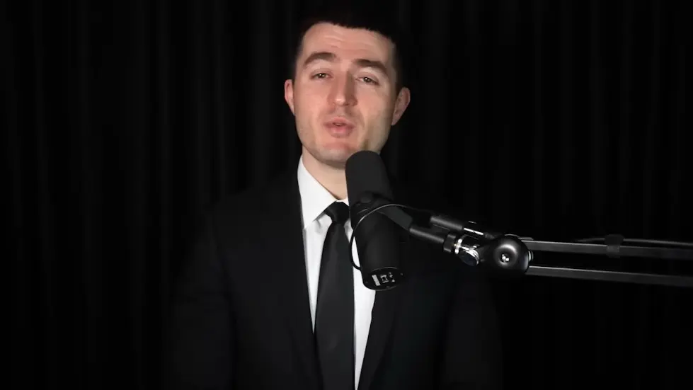 Sam Harris: Trump, Pandemic, Twitter, Elon, Bret, IDW, Kanye, AI & UFOs | Lex Fridman Podcast #365 001