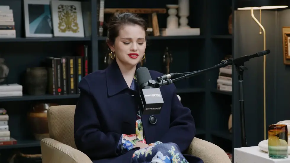 Selena Gomez ON: How To STOP Insecurity & TRULY LOVE YOURSELF To The Core | Jay Shetty 023