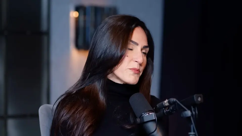 Behaviour Change Scientist: How I Lost 120lbs With Kindness: Shahroo Izadi | E222 004