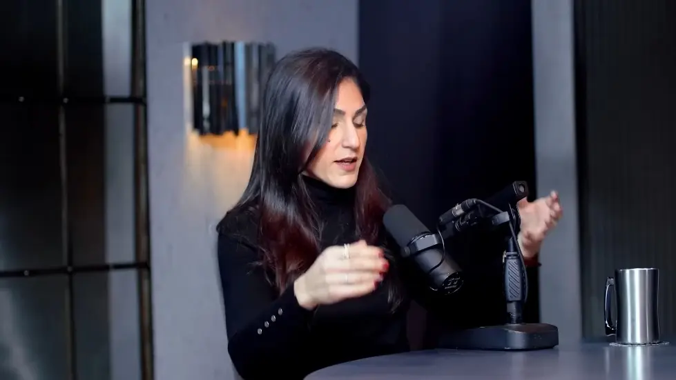 Behaviour Change Scientist: How I Lost 120lbs With Kindness: Shahroo Izadi | E222 013