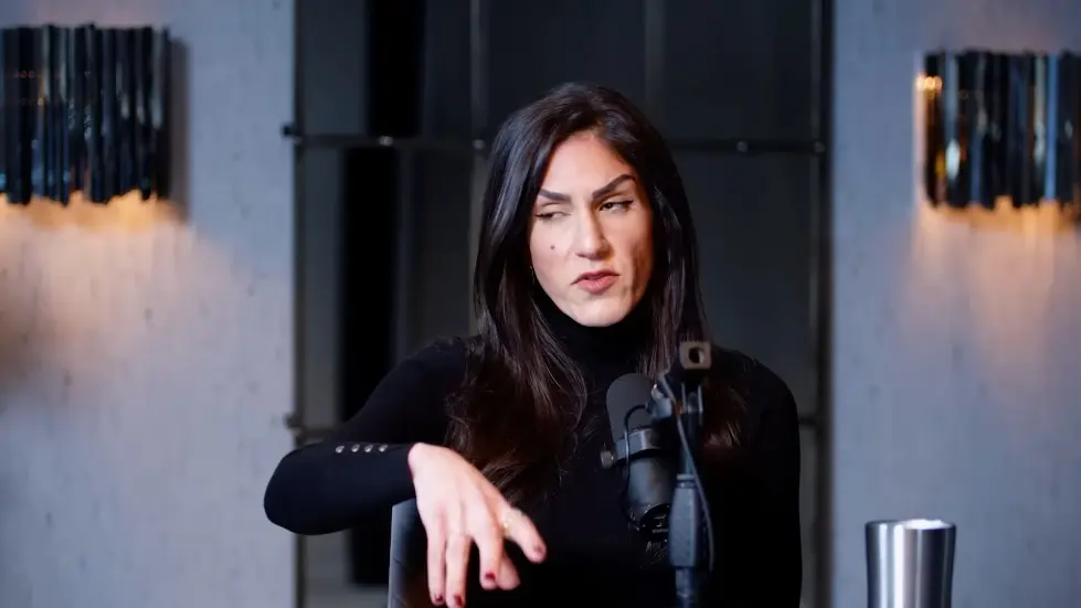 Behaviour Change Scientist: How I Lost 120lbs With Kindness: Shahroo Izadi | E222 020