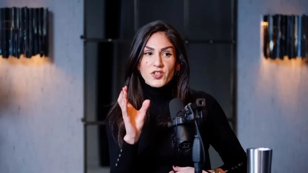 Behaviour Change Scientist: How I Lost 120lbs With Kindness: Shahroo Izadi | E222 024