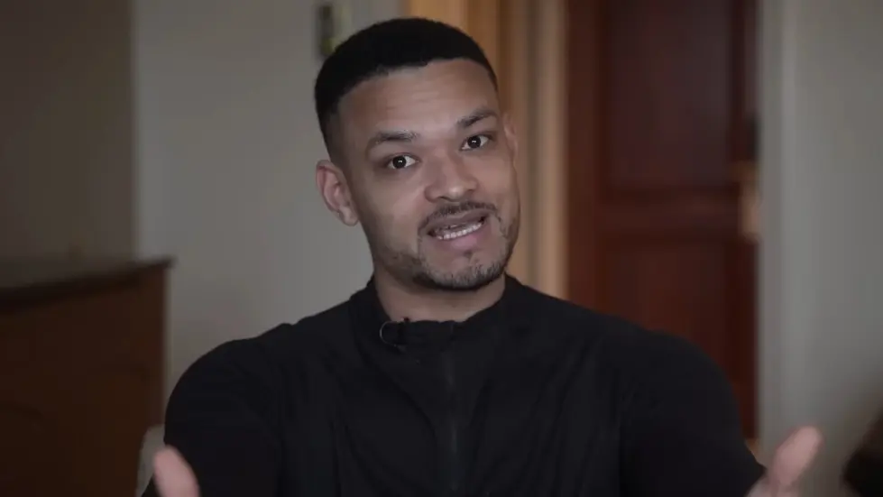 Simon Sinek: Opens Up About His Struggle With Loneliness, Love & Dating! | E230 002