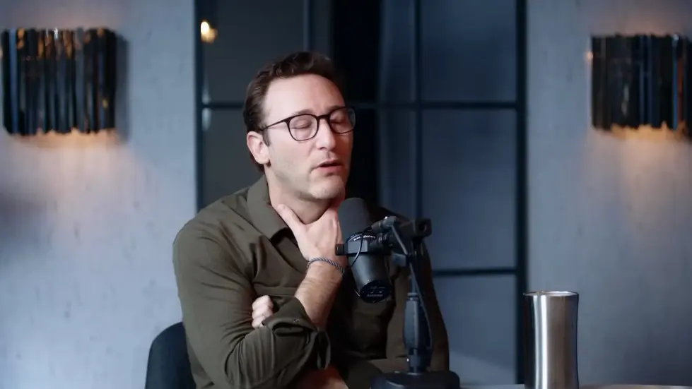 Simon Sinek: Opens Up About His Struggle With Loneliness, Love & Dating! | E230 019