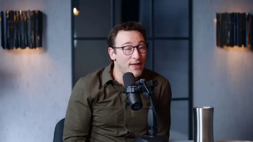 Simon Sinek: Opens Up About His Struggle With Loneliness, Love & Dating! | E230 047