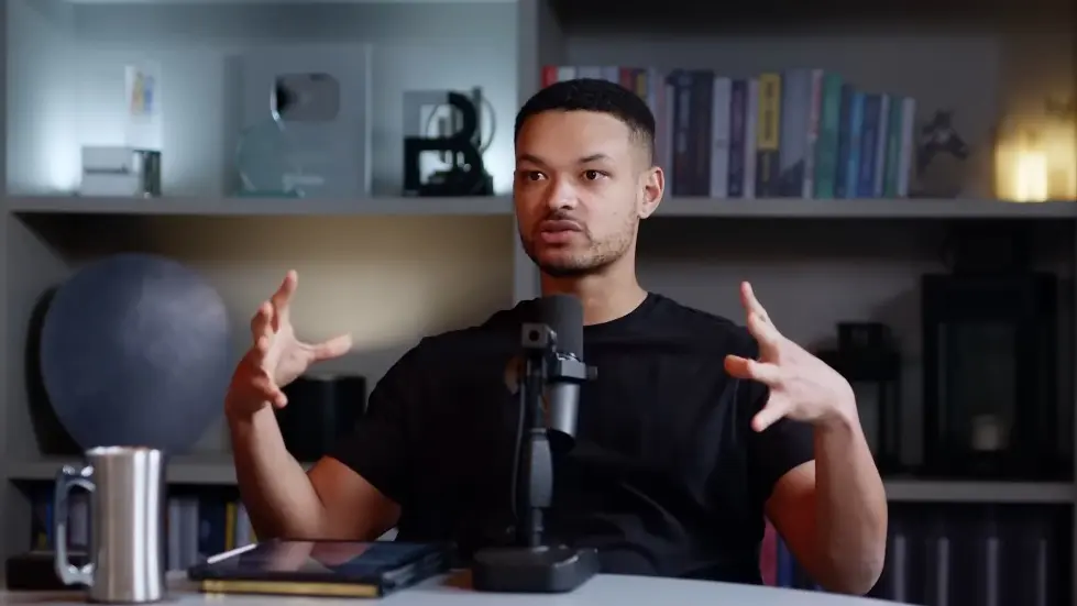 Simon Sinek: Opens Up About His Struggle With Loneliness, Love & Dating! | E230 053