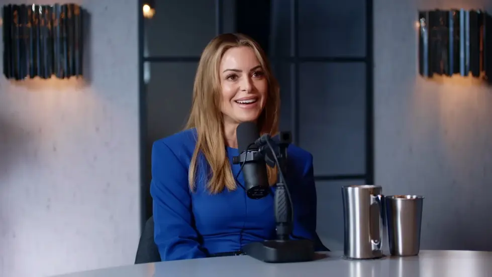 NastyGal Founder: I Was A Stripper! A Shoplifter! Then Built A $400m Business! Sophia Amoruso | E239 011