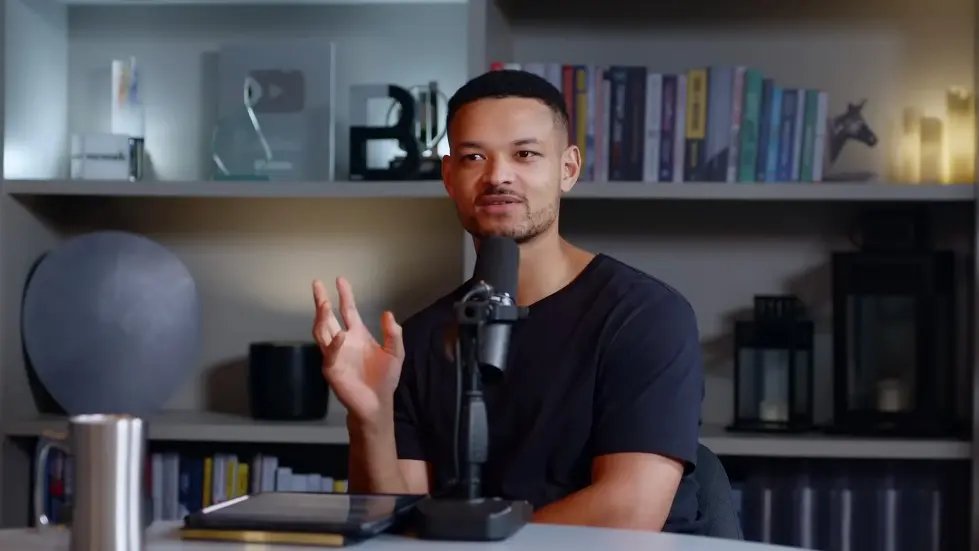 NastyGal Founder: I Was A Stripper! A Shoplifter! Then Built A $400m Business! Sophia Amoruso | E239 026