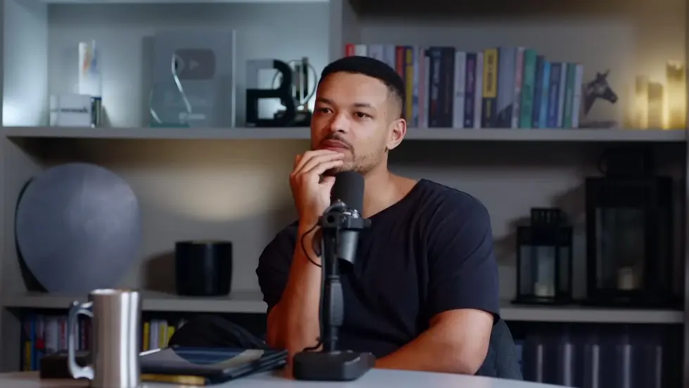 NastyGal Founder: I Was A Stripper! A Shoplifter! Then Built A $400m Business! Sophia Amoruso | E239 042