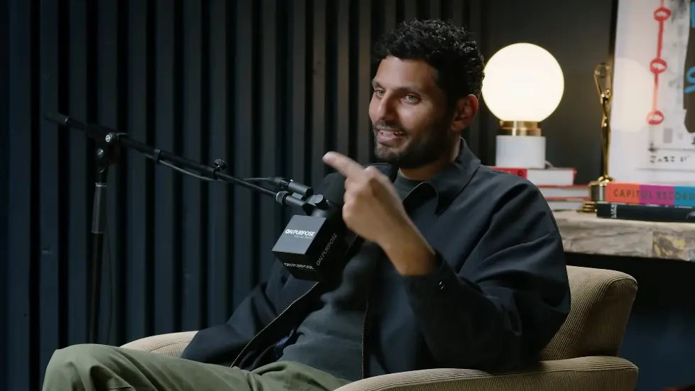 LOVE EXPERT ON: When A Man TRULY LOVES You, He Will DO THIS! | Stephan Speaks & Jay Shetty 009