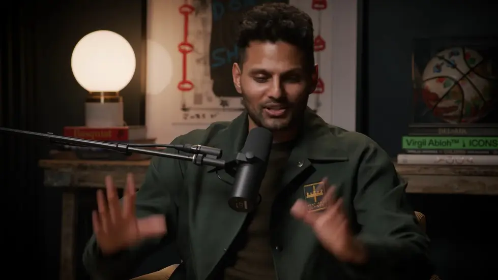 Taylor Tomlinson ON: The Quarter-Life Crisis & How to Let Go of Toxic Relationships 001