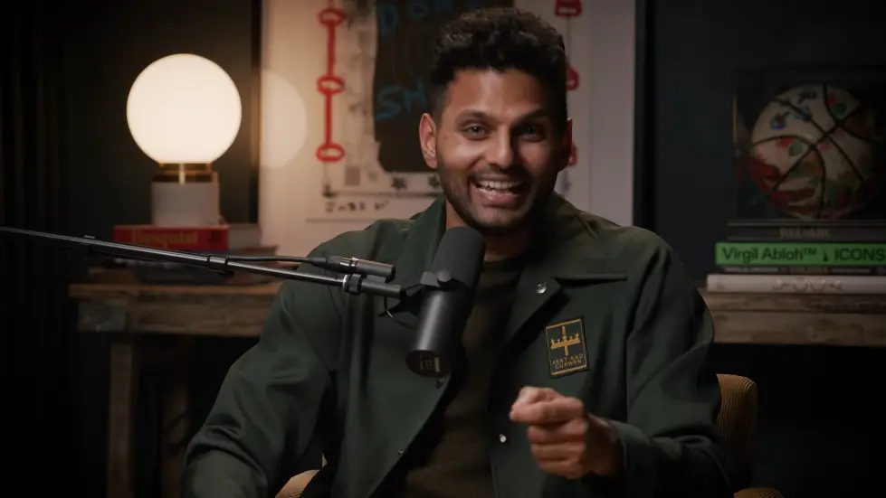 Taylor Tomlinson ON: The Quarter-Life Crisis & How to Let Go of Toxic Relationships 002