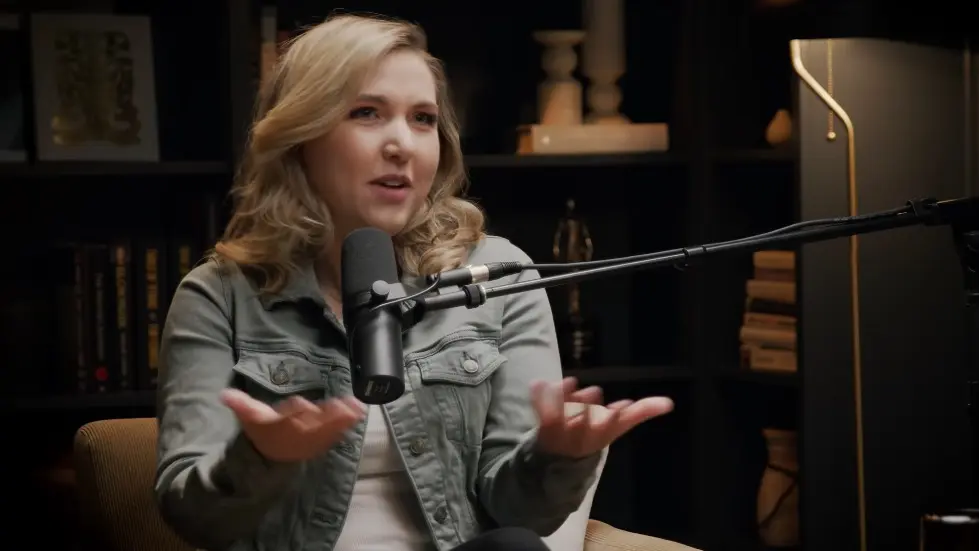 Taylor Tomlinson ON: The Quarter-Life Crisis & How to Let Go of Toxic Relationships 007