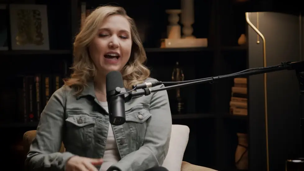 Taylor Tomlinson ON: The Quarter-Life Crisis & How to Let Go of Toxic Relationships 019