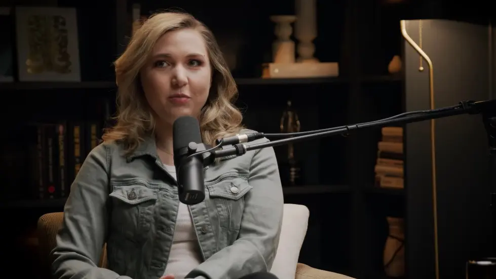 Taylor Tomlinson ON: The Quarter-Life Crisis & How to Let Go of Toxic Relationships 020