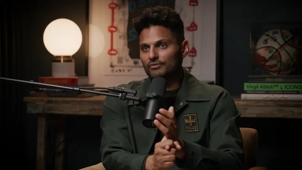 Taylor Tomlinson ON: The Quarter-Life Crisis & How to Let Go of Toxic Relationships 025