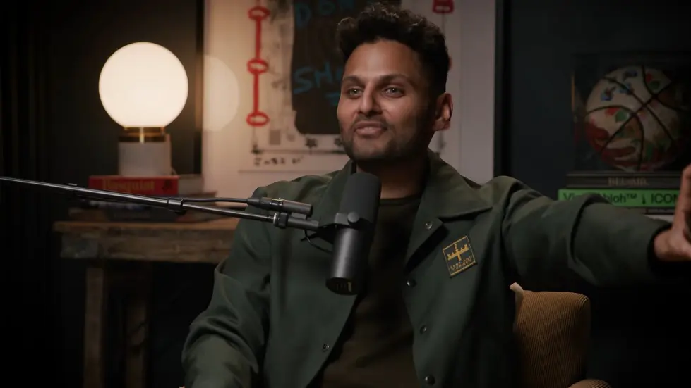 Taylor Tomlinson ON: The Quarter-Life Crisis & How to Let Go of Toxic Relationships 040