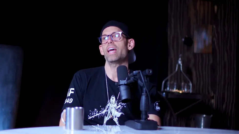 Tom Bilyeu: From Broke & Sleeping On The Floor To A $1 Billion Business | E146 024