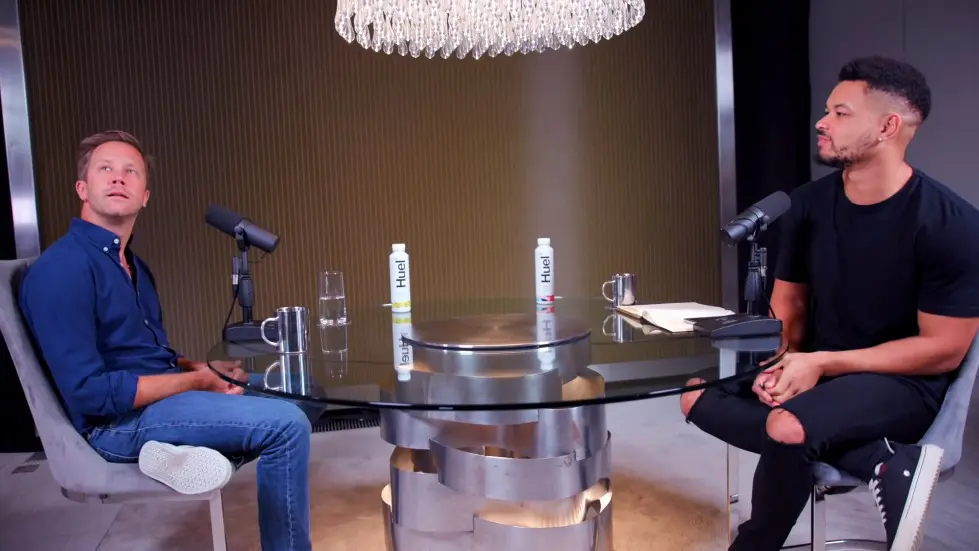 Monzo CEO On Death Threats, Depression & Digital Banking Wars - Tom Blomfield | E86 025