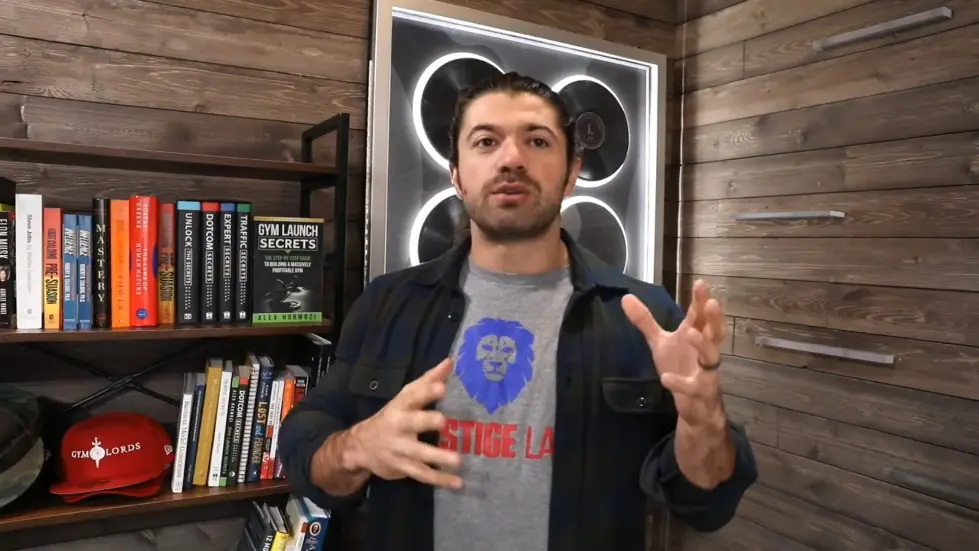 Alex Hormozi: #1 Lesson for Young Entrepreneurs from $100M CEO | Alex Hormozi 003