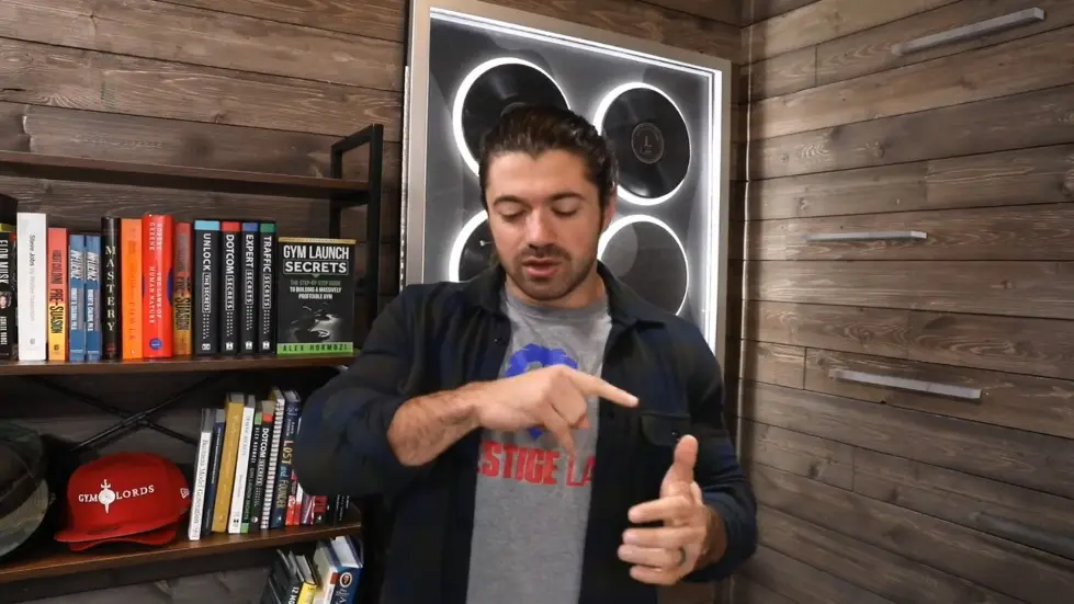 Alex Hormozi: #1 Lesson for Young Entrepreneurs from $100M CEO | Alex Hormozi 005