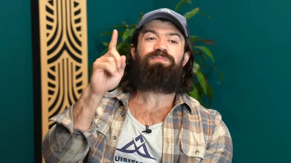 Alex Hormozi: 14 Money Mistakes to AVOID in Your 20