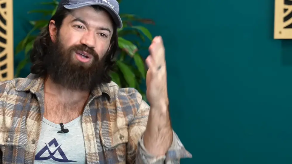 Alex Hormozi: 14 Money Mistakes to AVOID in Your 20