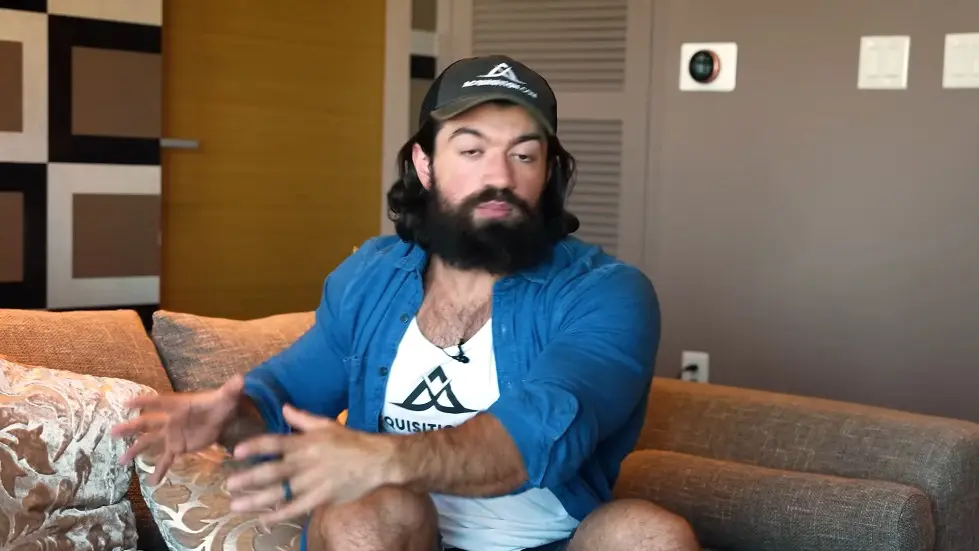 Alex Hormozi: 3 Ways to Do What You Love (and get wealthy too) 006