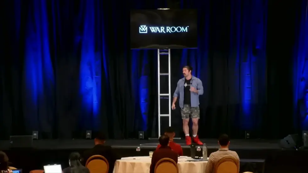 Alex Hormozi: 30 Minutes of sales training that will explode your business in 2022 018